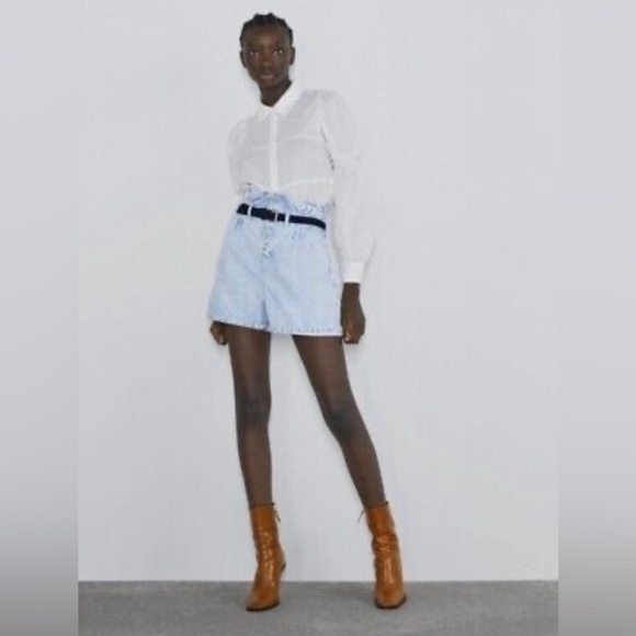 Zara Denim Belted Paper bag Shorts.NWOT flawed. Size M. High waisted casual - Picture 1 of 10